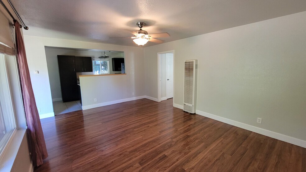 Building Photo - 3116 San Carlos Way