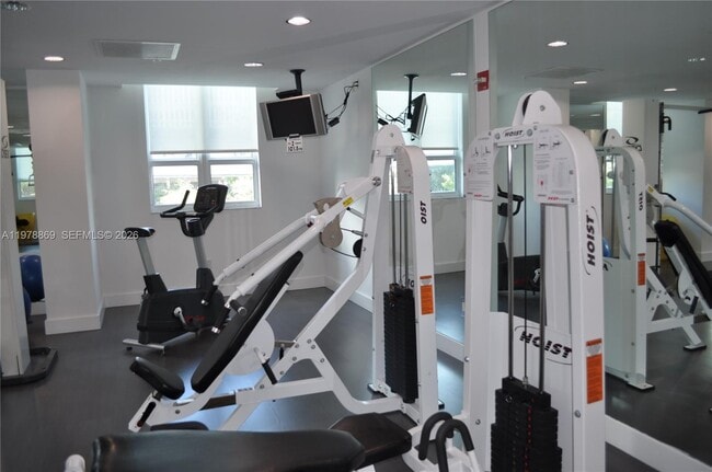 Building Photo - 234 NE 3rd St