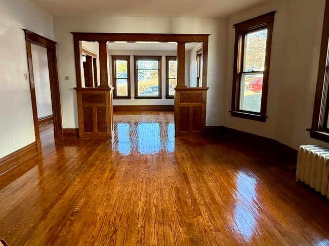 Building Photo - 632 Wilson Ave