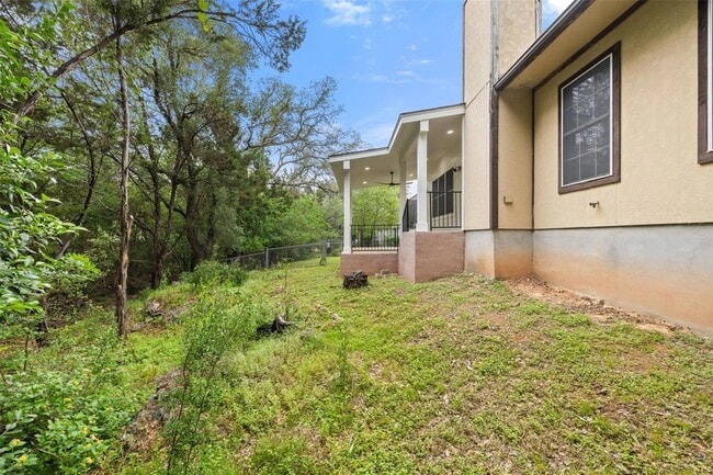 Building Photo - 1301 S Quinlan Park Rd
