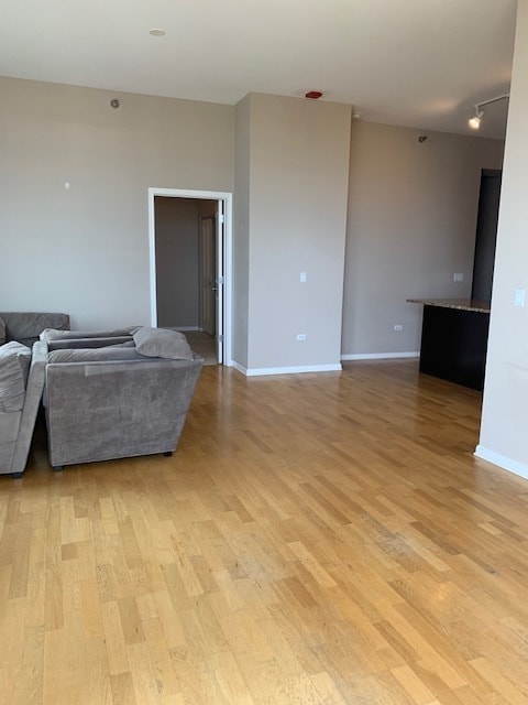 Building Photo - 1464 S Michigan Ave