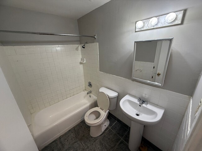 Building Photo - Charming 3 Bed, 1 Bath Single Family Home in Montgomery, AL - $1150/mo