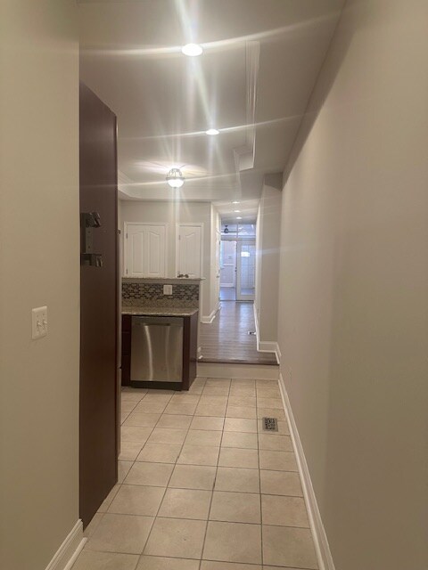 Building Photo - 1129 Washington Blvd