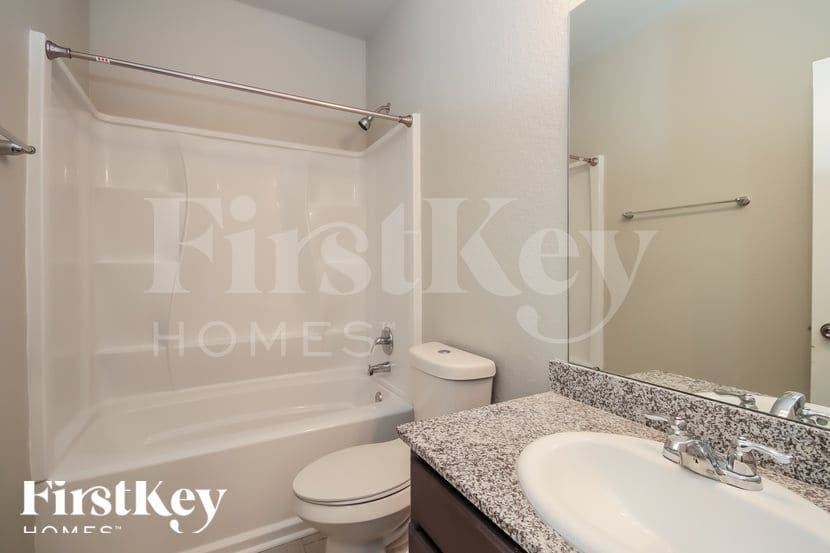 Building Photo - 40707 Gate Ridge Dr