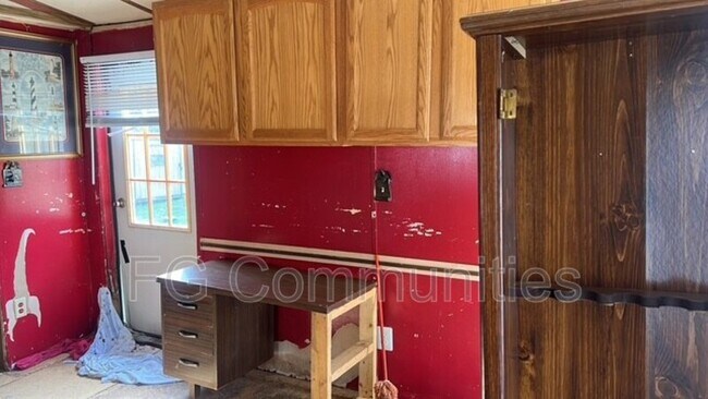 Building Photo - 105 Mike Rd