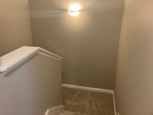 Building Photo - 2 Bedroom / 2.5 Bathroom @ Brighton Bay