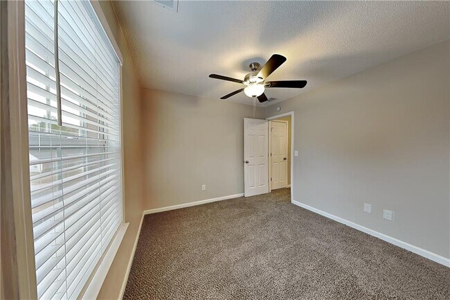 Building Photo - 241 Creel Chase NW