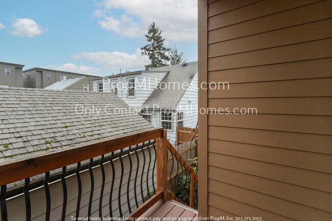Building Photo - Charming Three Bedroom Home in Arbor Lodge!
