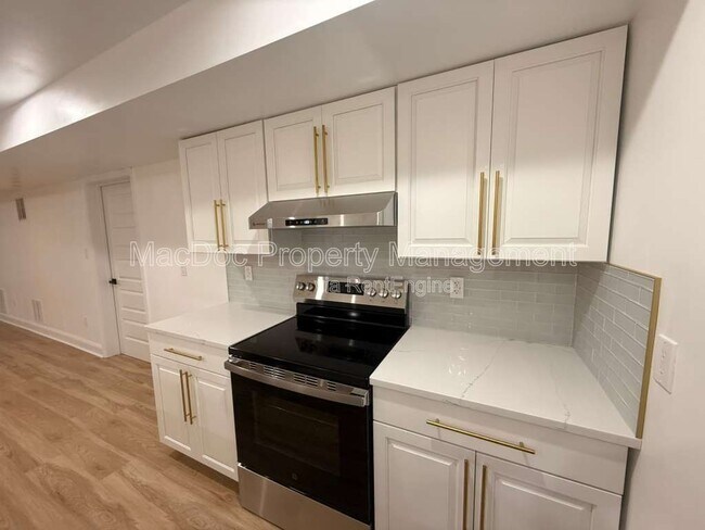 Building Photo - 10402 Laurel Ridge Way