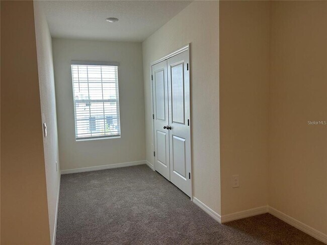 Building Photo - 17550 Crescent Moon Lp