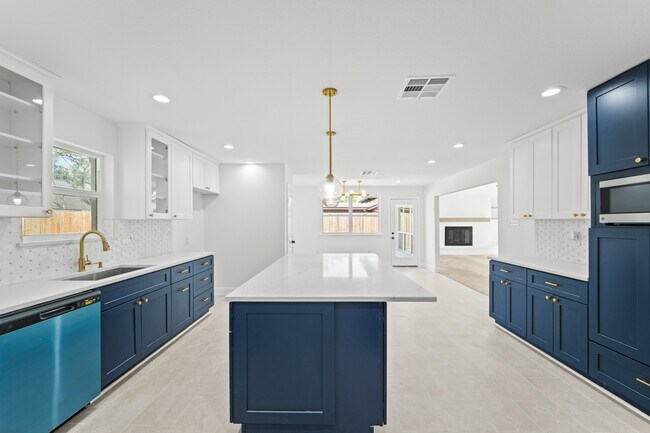 Building Photo - 10722 Lynbrook Dr