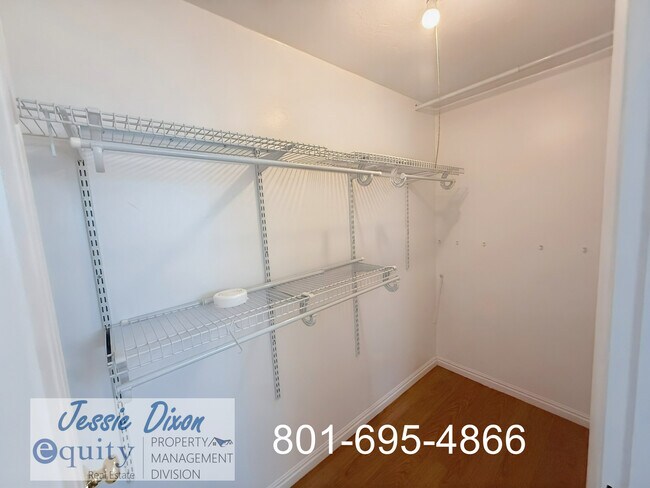 Building Photo - 999 N 3000 W