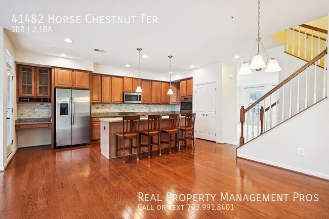 Building Photo - 41482 Horse Chestnut Terrace