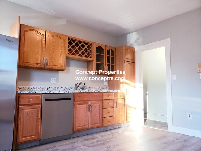 Building Photo - 2083 Dorchester Ave