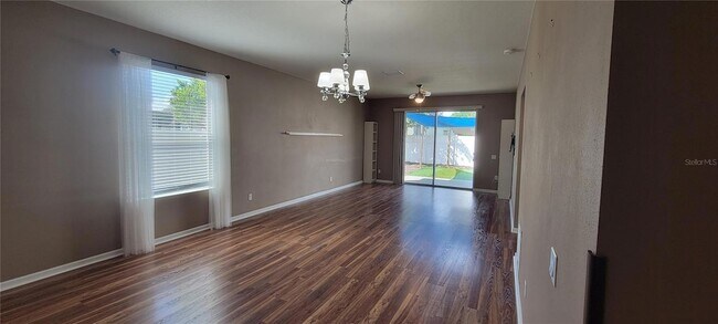 Building Photo - 1109 China Aster Way
