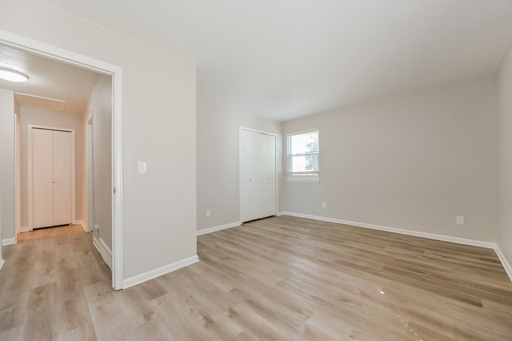 Building Photo - 645 S Joplin St