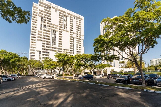 Building Photo - 20355 NE 34th Ct