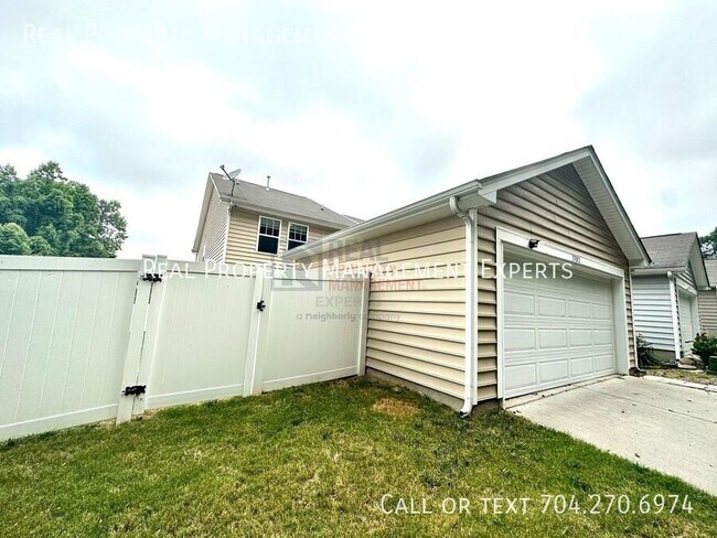Building Photo - 13102 Heath Grove Dr