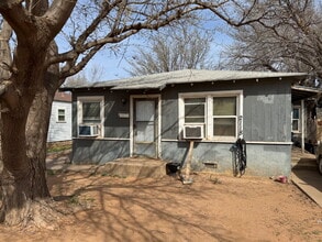Building Photo - Beautiful Duplex Located Minutes From Texas Tech Campus!