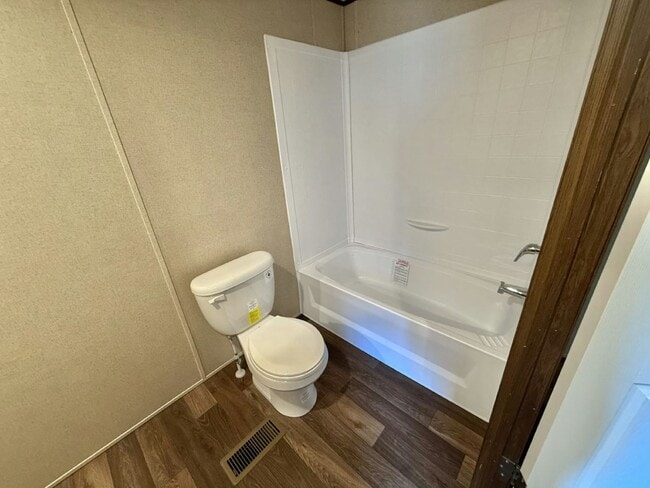 Building Photo - 751 Kernodle Ln