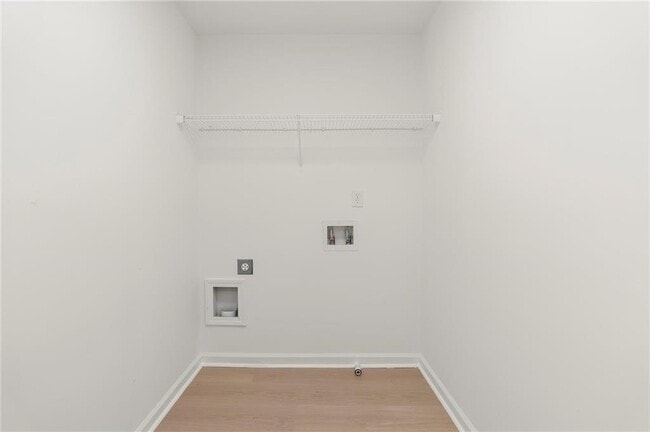 Building Photo - 265 Parc Dr