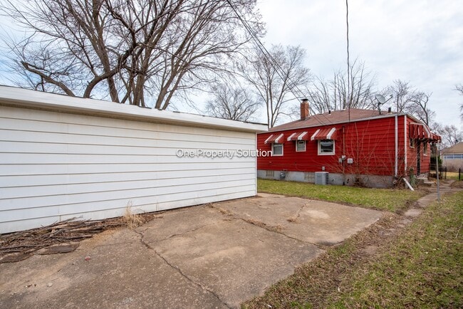 Building Photo - 336 W Wilson St