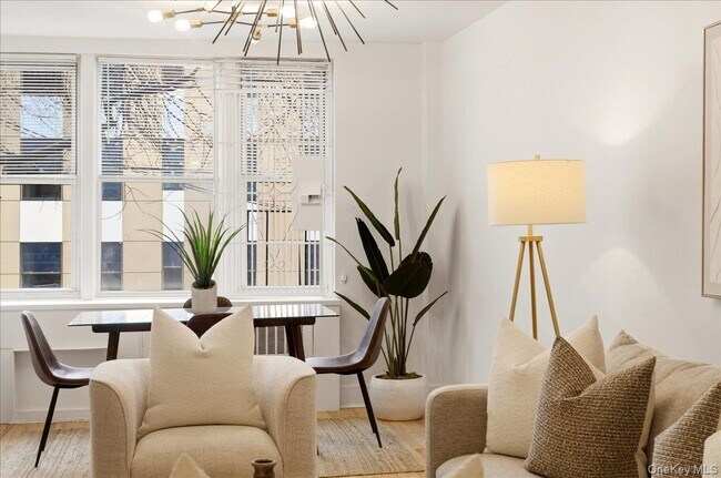 Building Photo - 610 Waring Ave