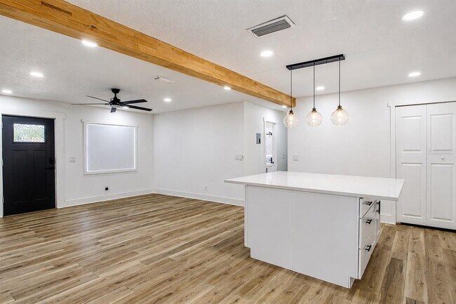 Building Photo - 113 Inwood Cir