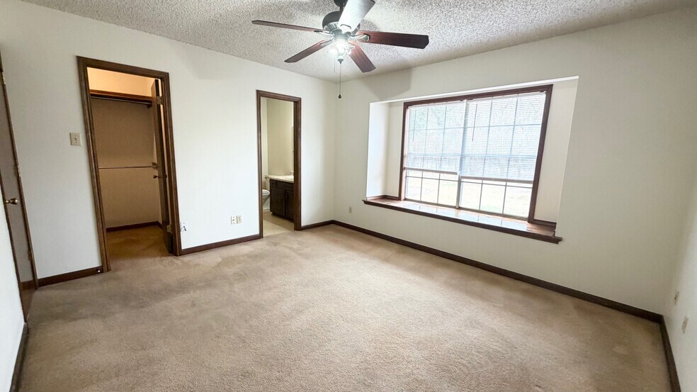 Building Photo - 610 Natalie Dr