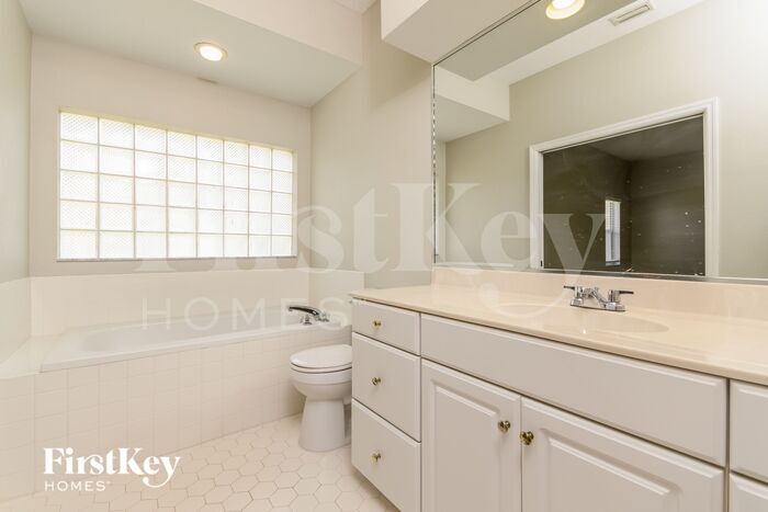 Building Photo - 4421 Mahogany Run
