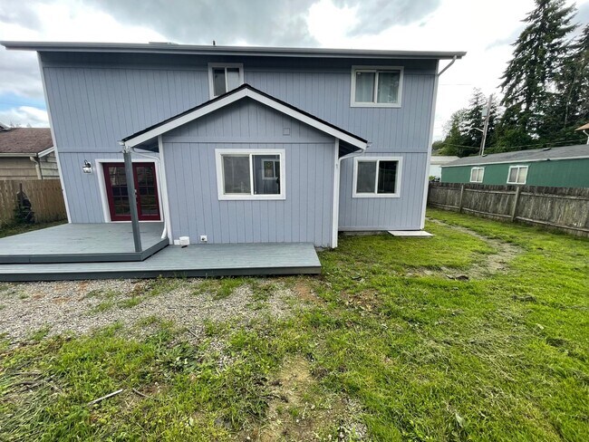 Building Photo - 2 Story Remodeled Single-Family Home in Po...