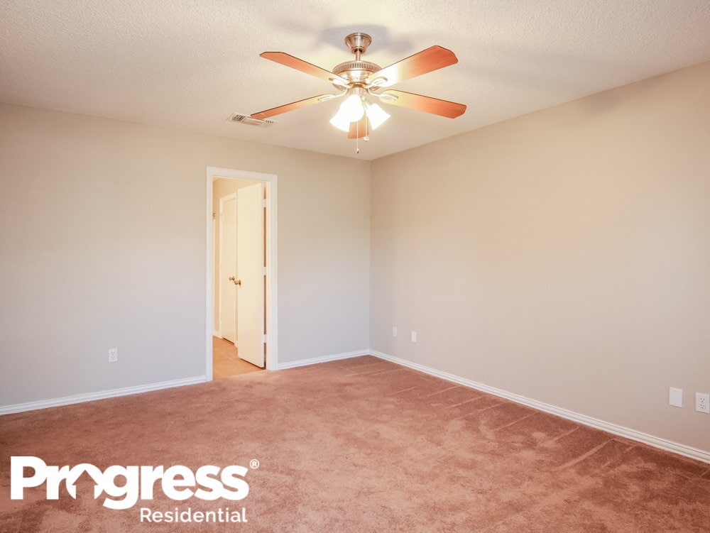 Building Photo - 4079 Tulip Tree Dr