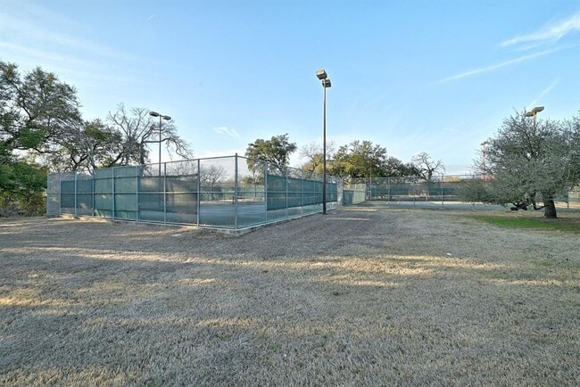 Building Photo - 10229 Missel Thrush Dr
