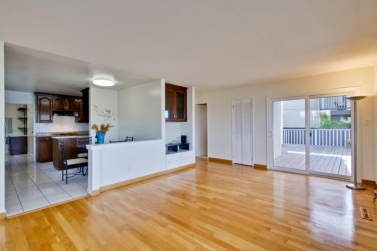 Building Photo - 255 Shearwater Is