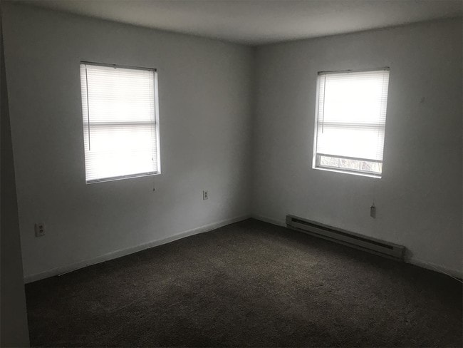 Building Photo - 203 E Moler Ave