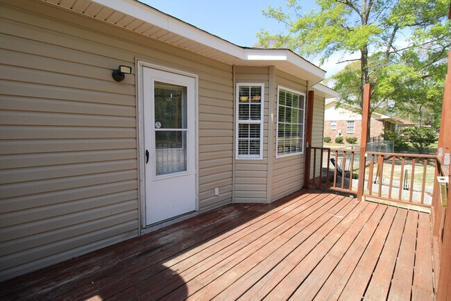 Building Photo - 2545 Autumn Terrace