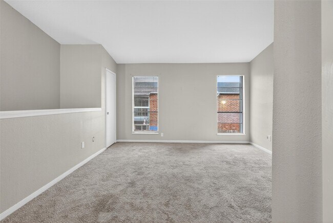 Building Photo - 9550 Deering Dr