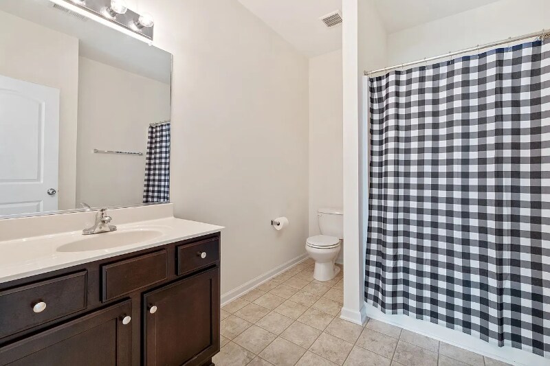 Building Photo - 4221 Lochurst Dr