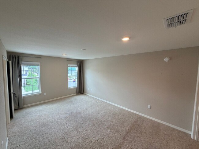 Building Photo - Modern 3BR Townhome in Plant City – Move-In Ready