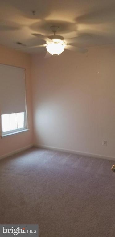 Building Photo - 323 Golden Eagle Way