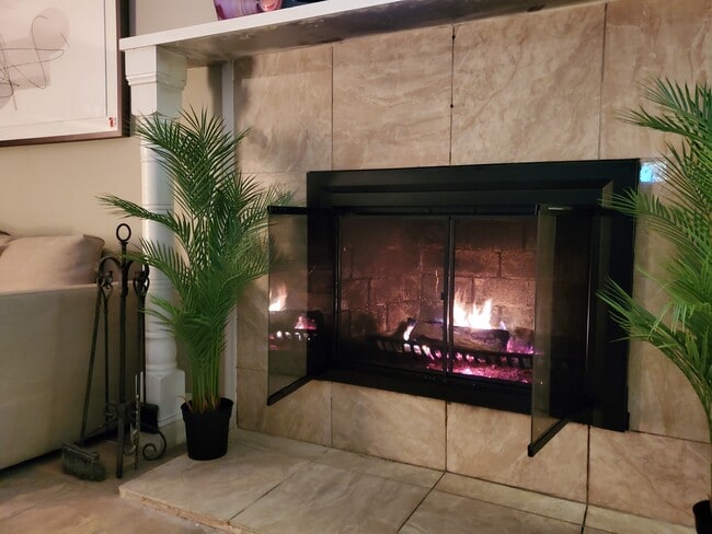 Primary Photo - 401 Bryan Ave