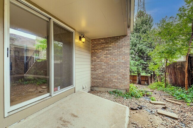 Building Photo - 3369 S Tulare Ct