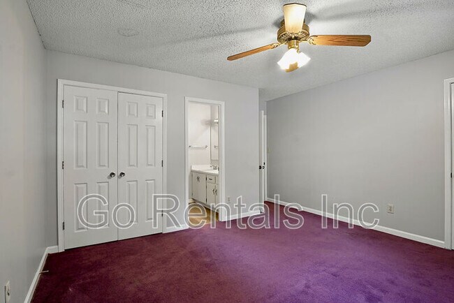 Building Photo - 4601 Little River Rd