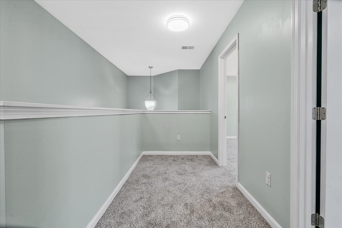 Building Photo - 8059 Hinsdale Ln