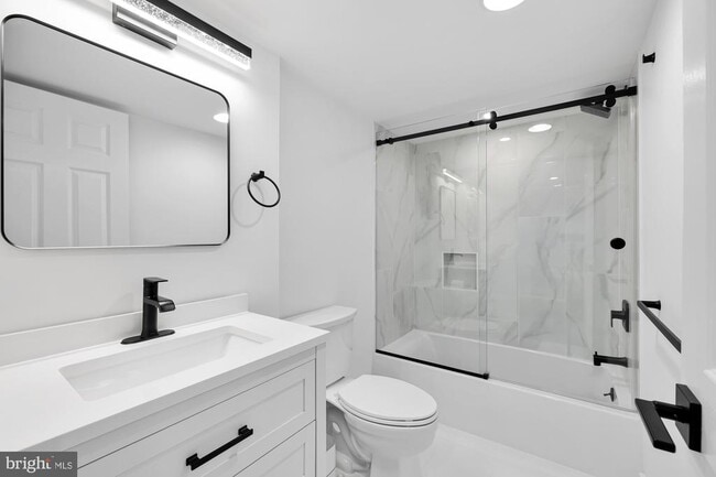 Building Photo - 1821 19th St NW