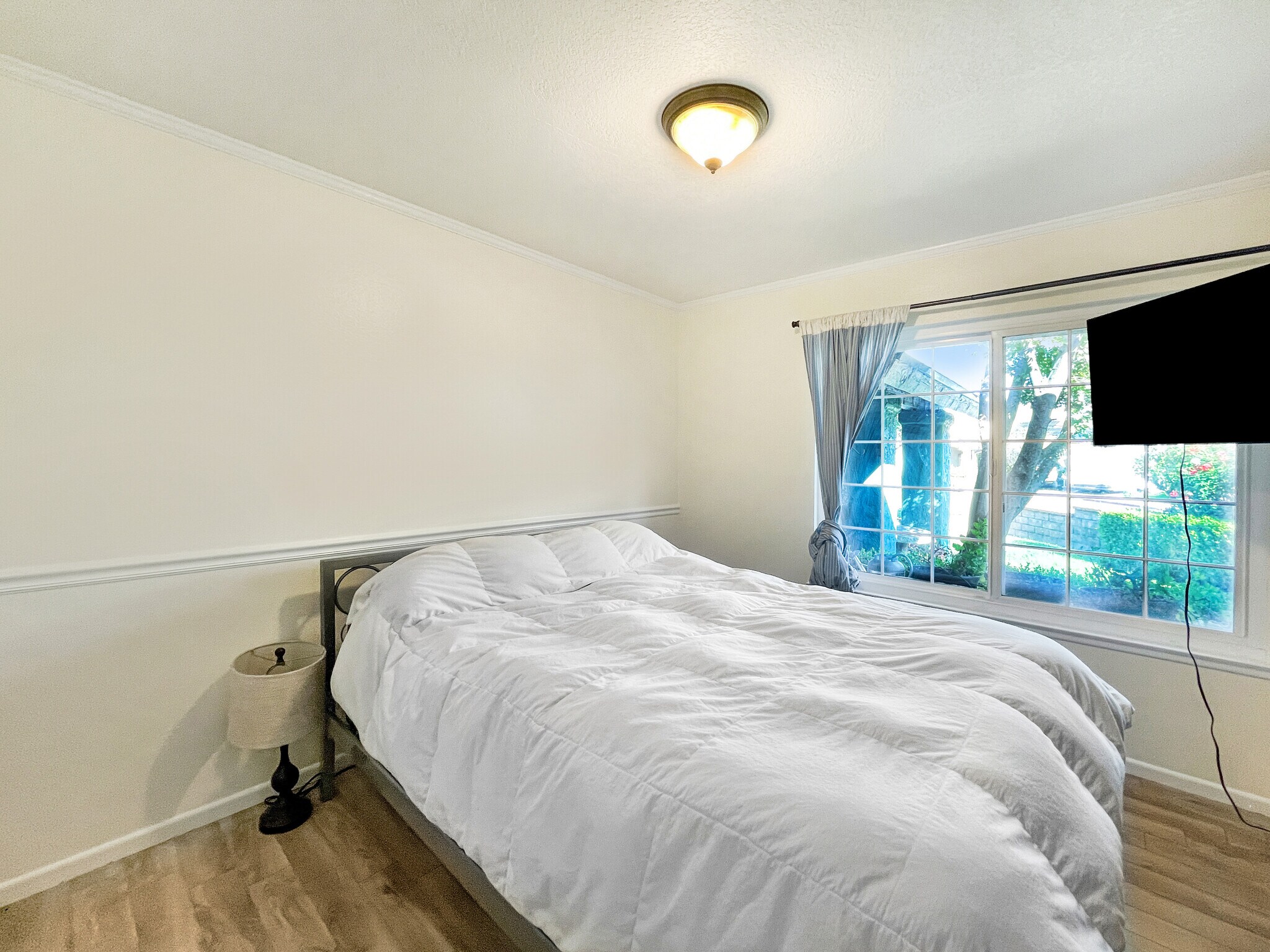 Building Photo - 2611 Willow Ct