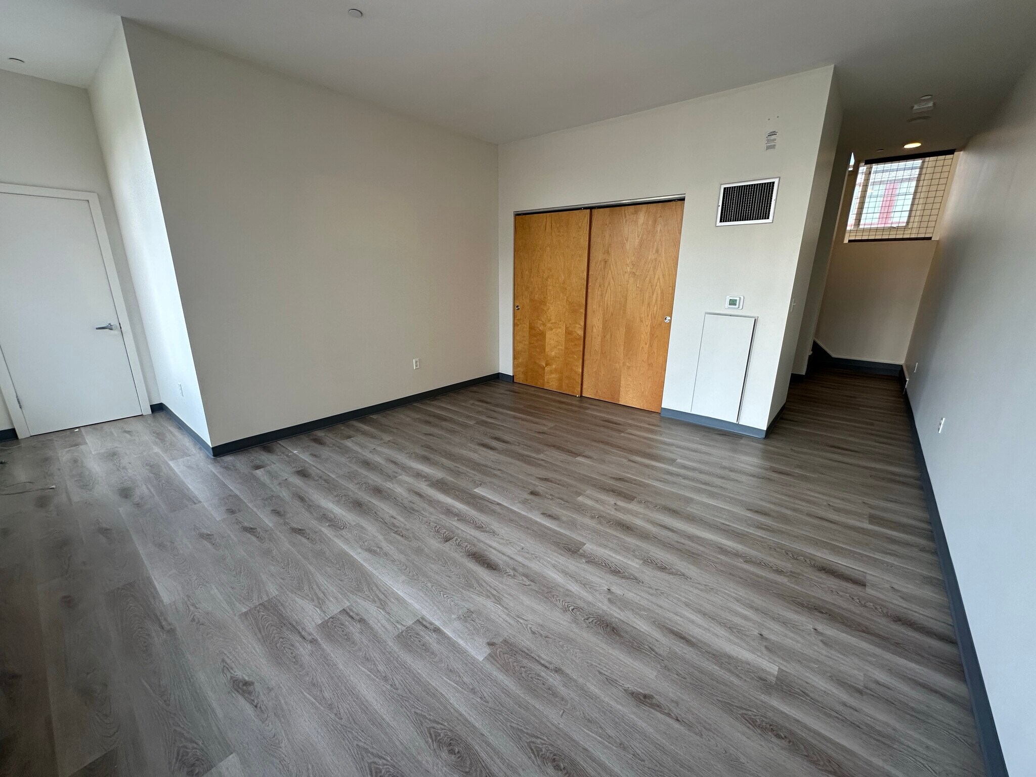 Building Photo - 145 E Berkeley St