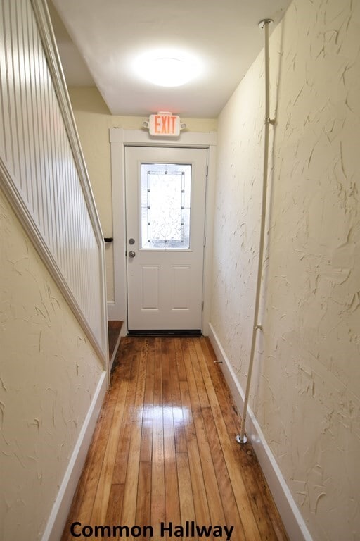 Building Photo - 20-24-24 Walnut St