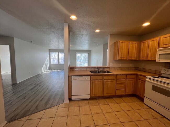 Building Photo - Newley Updated 3bed 2bath In West Nampa