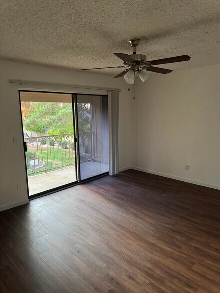 Building Photo - 1550 N Stapley Dr